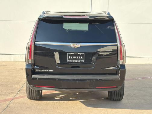 2018 Cadillac Escalade Platinum