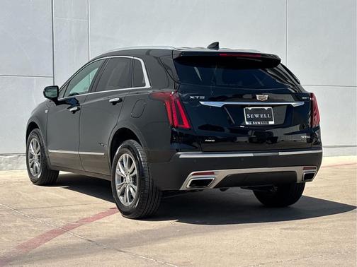 Stellar Black Metallic 2023 Cadillac XT5 Premium Luxury