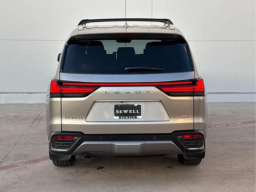 2022 Lexus LX 600 Luxury