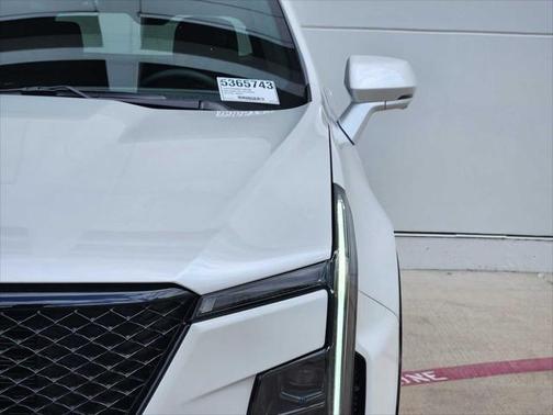 2025 Cadillac XT4 Sport