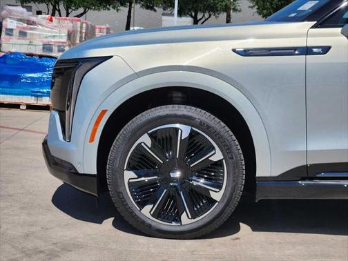 2025 Cadillac Escalade IQ Sport 2