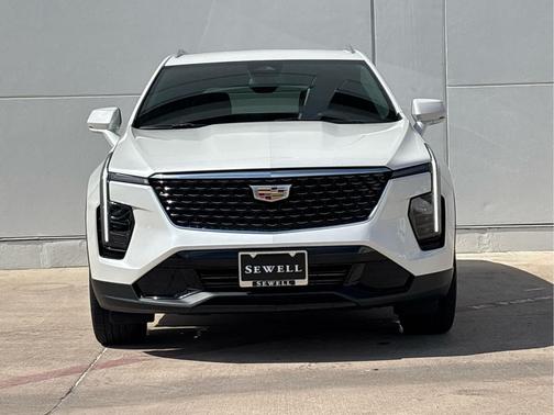 Crystal White Tricoat 2024 Cadillac XT4 Premium Luxury