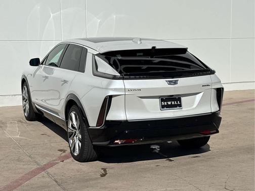 2024 Cadillac LYRIQ Luxury