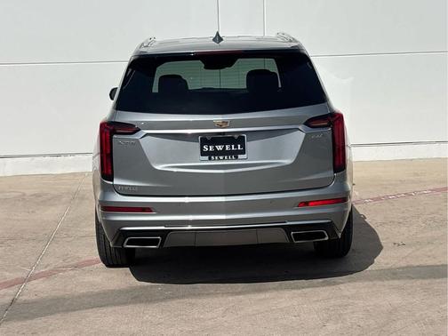 2023 Cadillac XT6 Luxury FWD