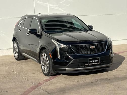 2022 Cadillac XT4 Premium Luxury