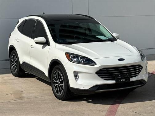 2022 Ford Escape Titanium