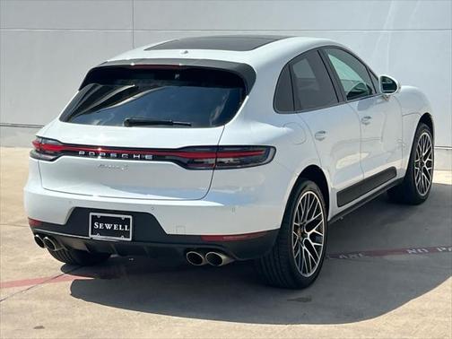 2021 Porsche Macan Base