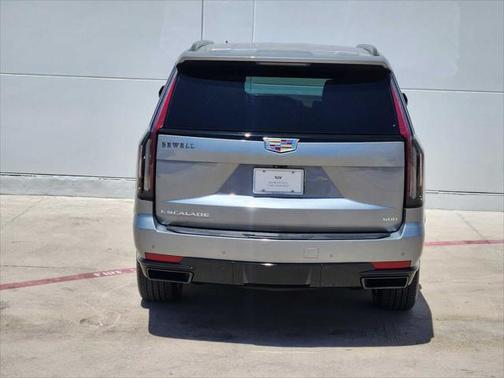 2023 Cadillac Escalade Sport