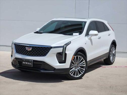 2025 Cadillac XT4 Premium Luxury