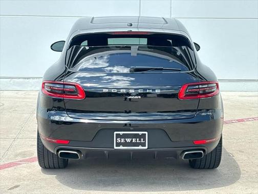 2018 Porsche Macan Base