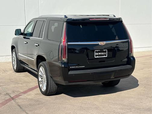 2020 Cadillac Escalade Platinum