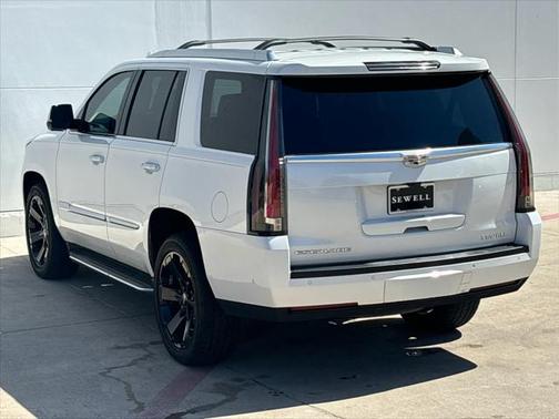 2020 Cadillac Escalade Luxury