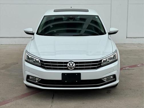2017 Volkswagen Passat 1.8T SEL Premium