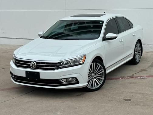 2017 Volkswagen Passat 1.8T SEL Premium