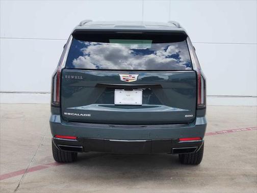 2025 Cadillac Escalade Sport