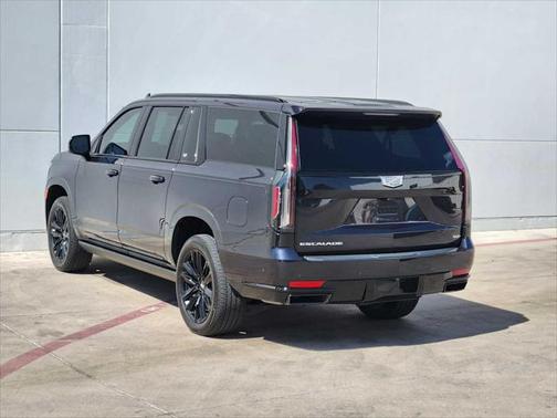 2023 Cadillac Escalade ESV Sport Platinum