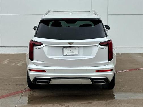 2023 Cadillac XT6 Luxury FWD