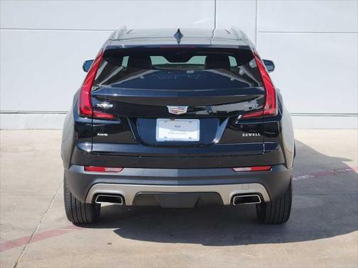 2022 Cadillac XT4 Premium Luxury