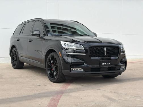 Infinite Black Metallic Clearcoat 2023 Lincoln Aviator Reserve