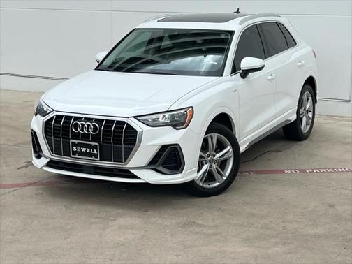 2020 Audi Q3 45 S line Premium
