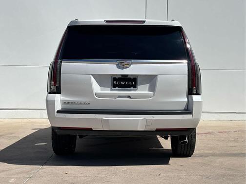 Crystal White Tricoat 2019 Cadillac Escalade ESV Platinum