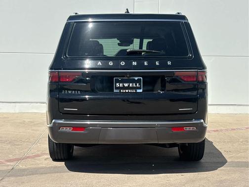 2022 Jeep Wagoneer Series III 4x4