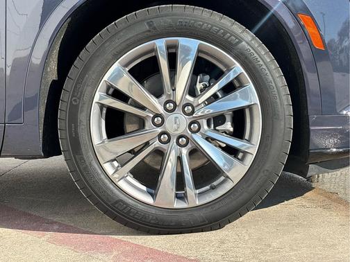 2025 Cadillac XT6 Premium Luxury FWD