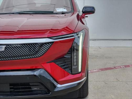 2025 Cadillac OPTIQ Luxury