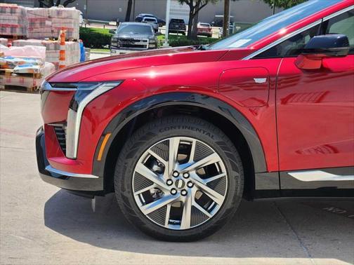 2025 Cadillac OPTIQ Luxury