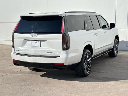 2022 Cadillac Escalade ESV Sport Platinum