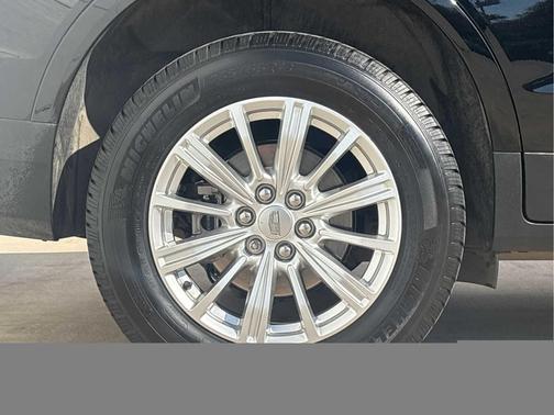 2018 Cadillac XT5 Base