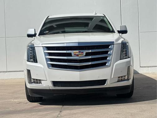 Crystal White Tricoat 2020 Cadillac Escalade Luxury
