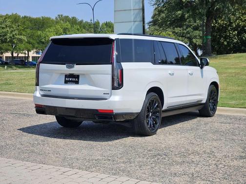 2023 Cadillac Escalade ESV Sport Platinum