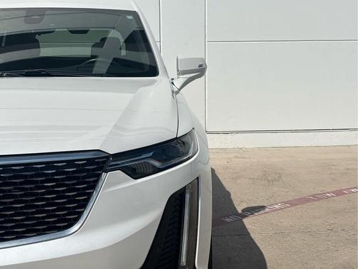 2023 Cadillac XT6 Premium Luxury FWD