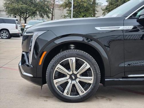 2025 Cadillac Escalade IQ Luxury 2