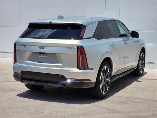 2025 Cadillac Escalade IQ Sport 2