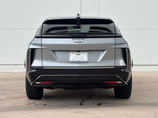 Argent Silver Metallic 2024 Cadillac LYRIQ Luxury