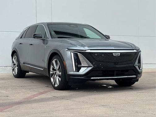 Argent Silver Metallic 2024 Cadillac LYRIQ Luxury