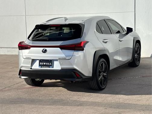 2020 Lexus UX 250h Base