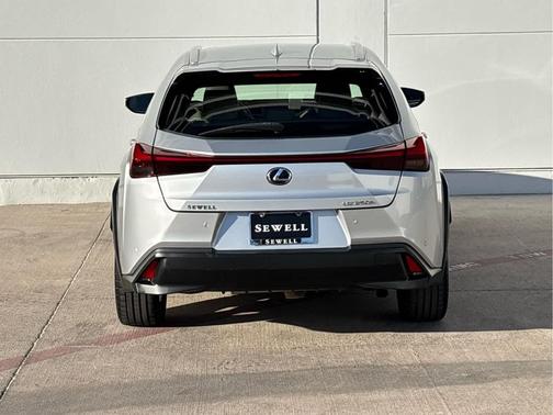 2020 Lexus UX 250h Base