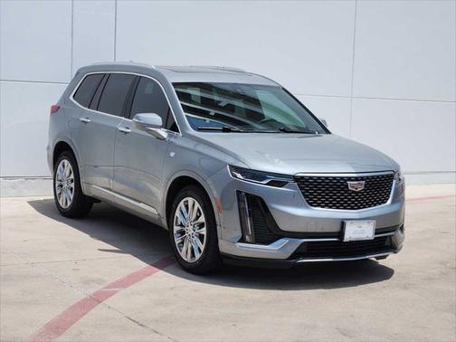2023 Cadillac XT6 Luxury FWD