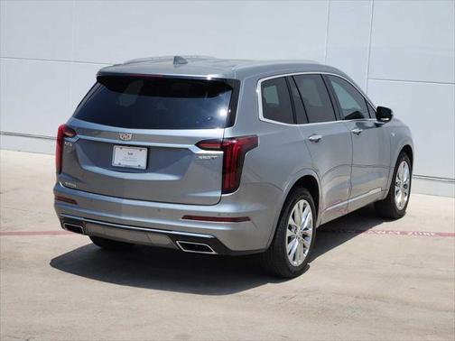 2023 Cadillac XT6 Luxury FWD