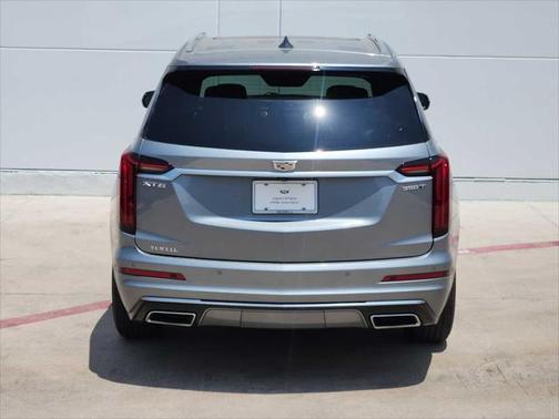 2023 Cadillac XT6 Luxury FWD