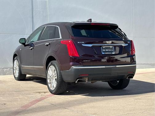 Deep Amethyst Metallic 2018 Cadillac XT5 Premium Luxury