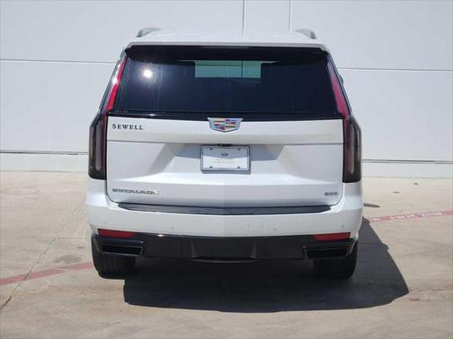 2022 Cadillac Escalade Sport