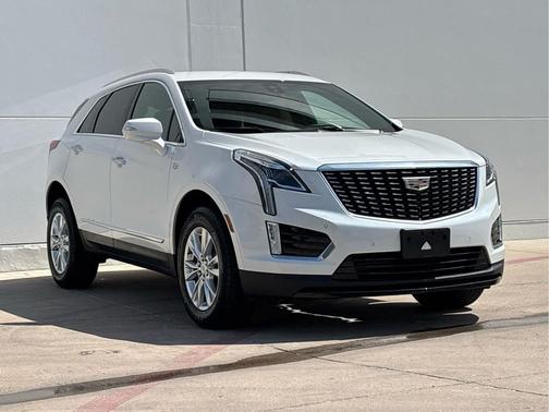 Crystal White Tricoat 2024 Cadillac XT5 Luxury