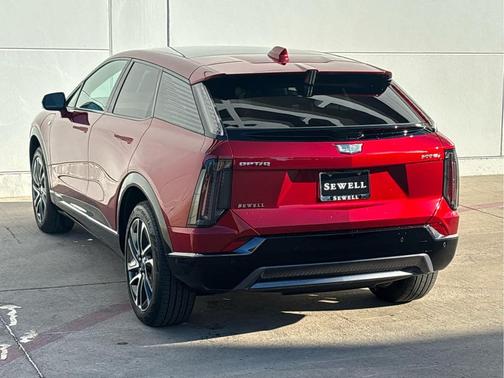 2025 Cadillac OPTIQ Sport 2 AWD
