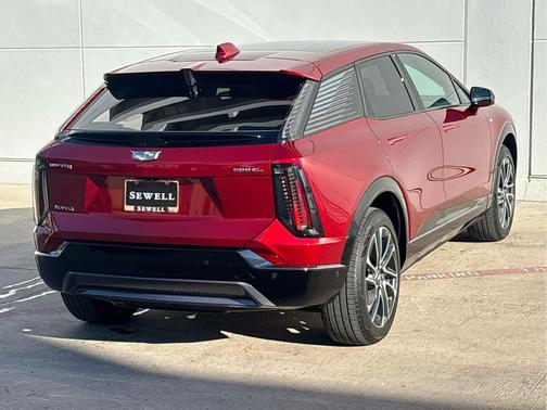 2025 Cadillac OPTIQ Sport 2 AWD