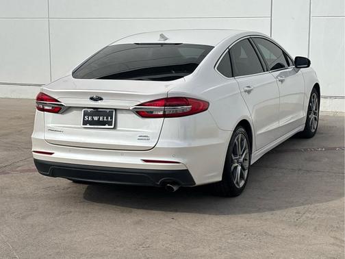 2019 Ford Fusion SEL