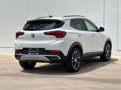 White Frost Tricoat 2021 Buick Encore GX Select